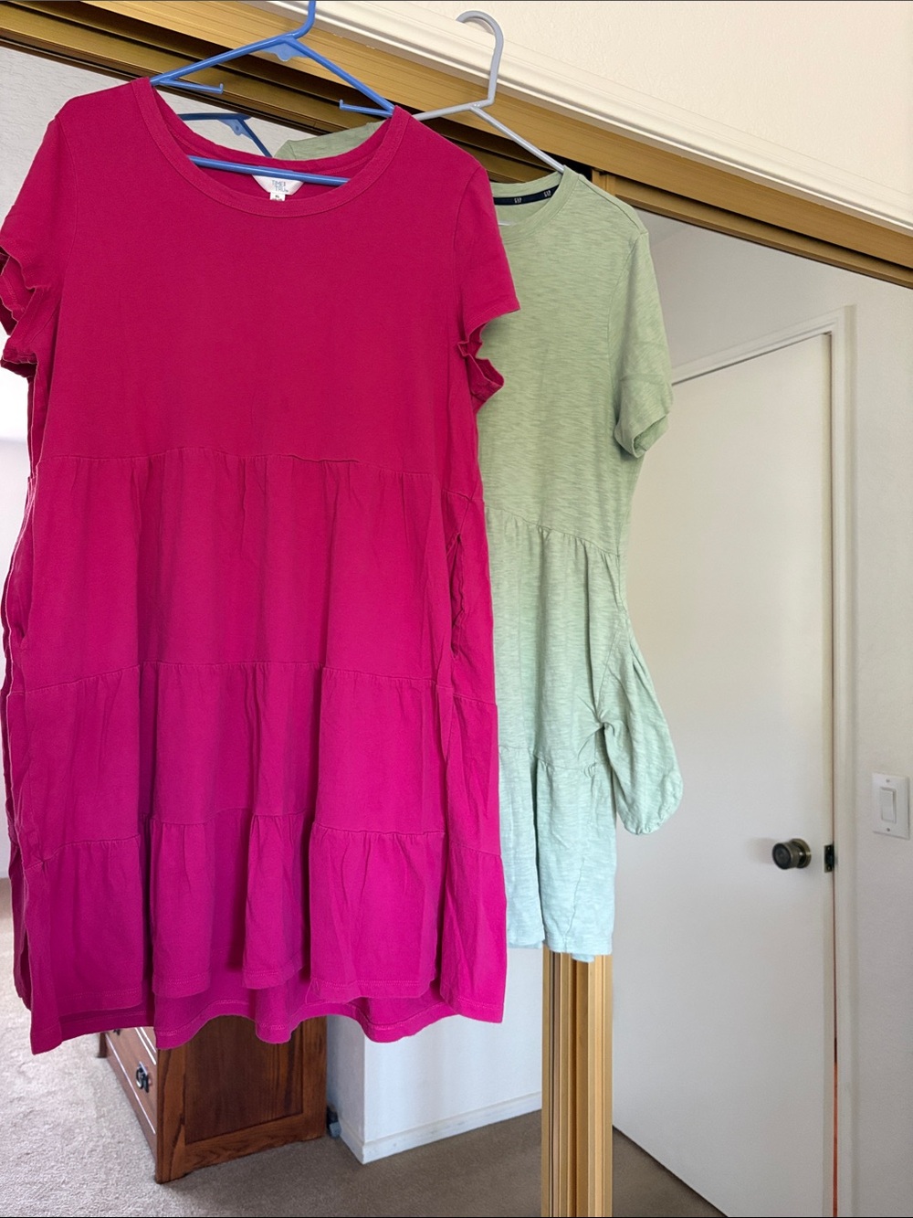 GAP Tiered Short-Sleeve Mini Dress in Mint Green/Time & Tru in Bright Pink